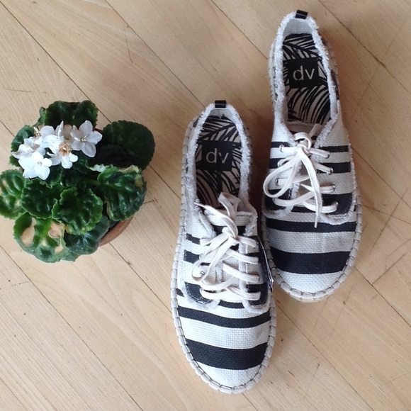 DV by Dolce Vita Shoes - DV Espadrilles NWT 9 1/2